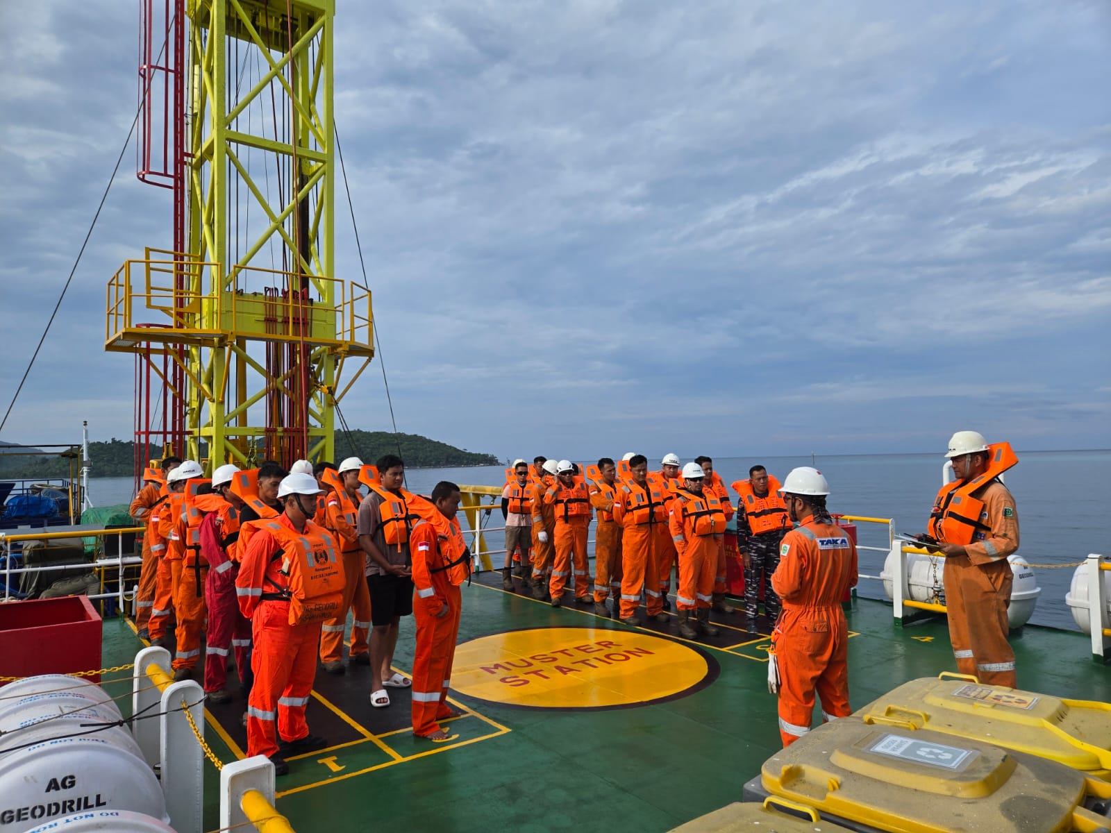 Offshore safety briefing with field personnel